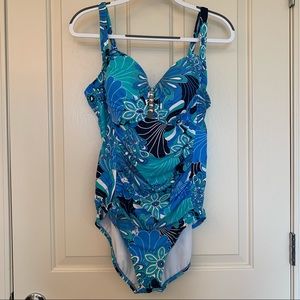 Blue sixties vibe floral swimsuit